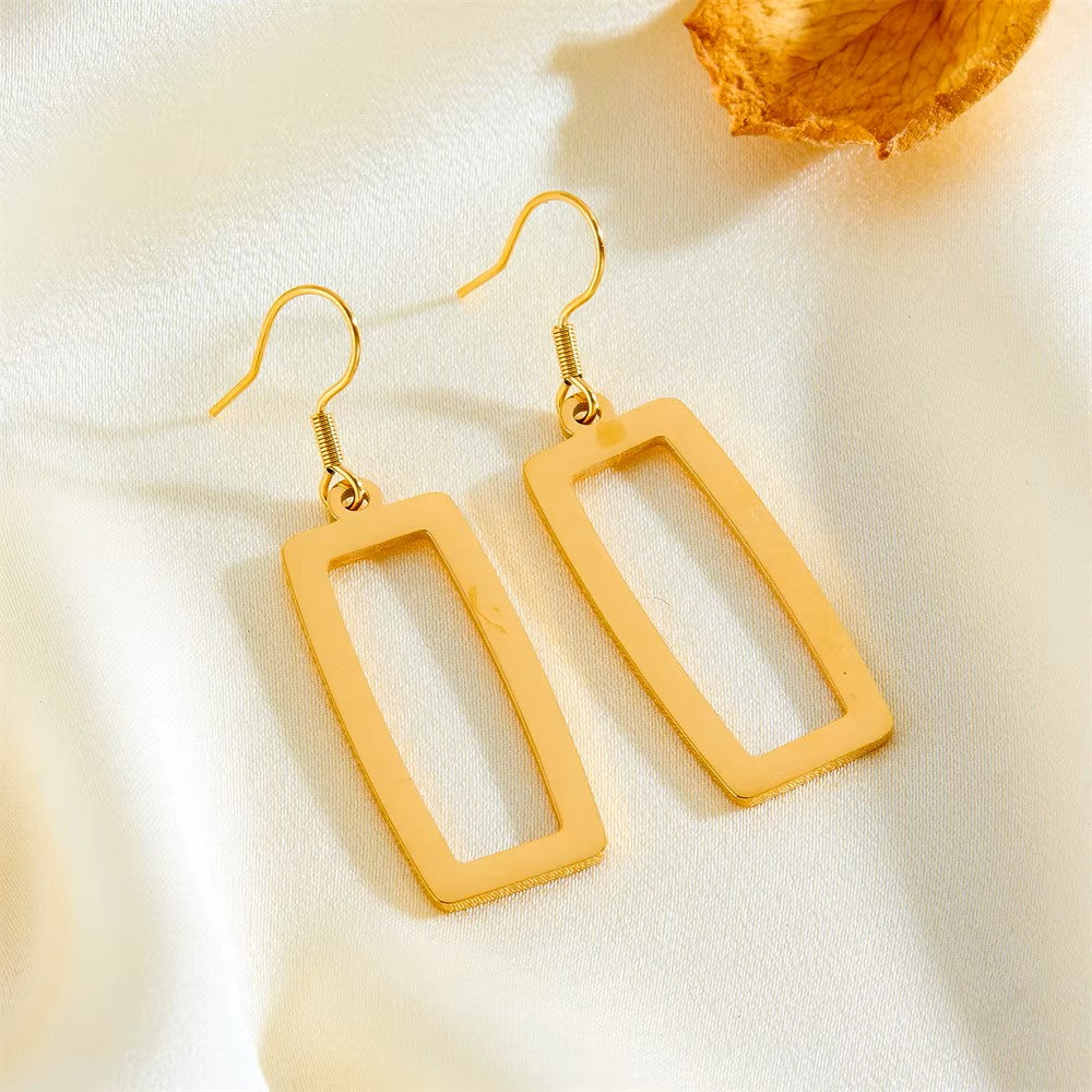 Glamorous Geometric Golden-Plated Jewelry Set