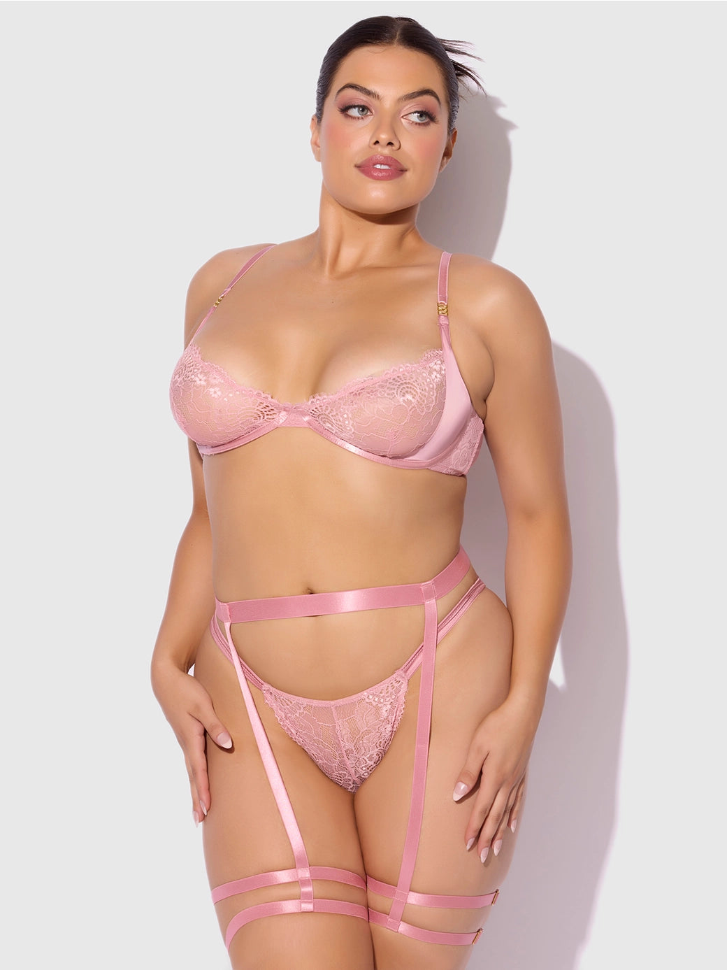 House of Desire-Helena Lace Bra, Garter, & Barely there back Set