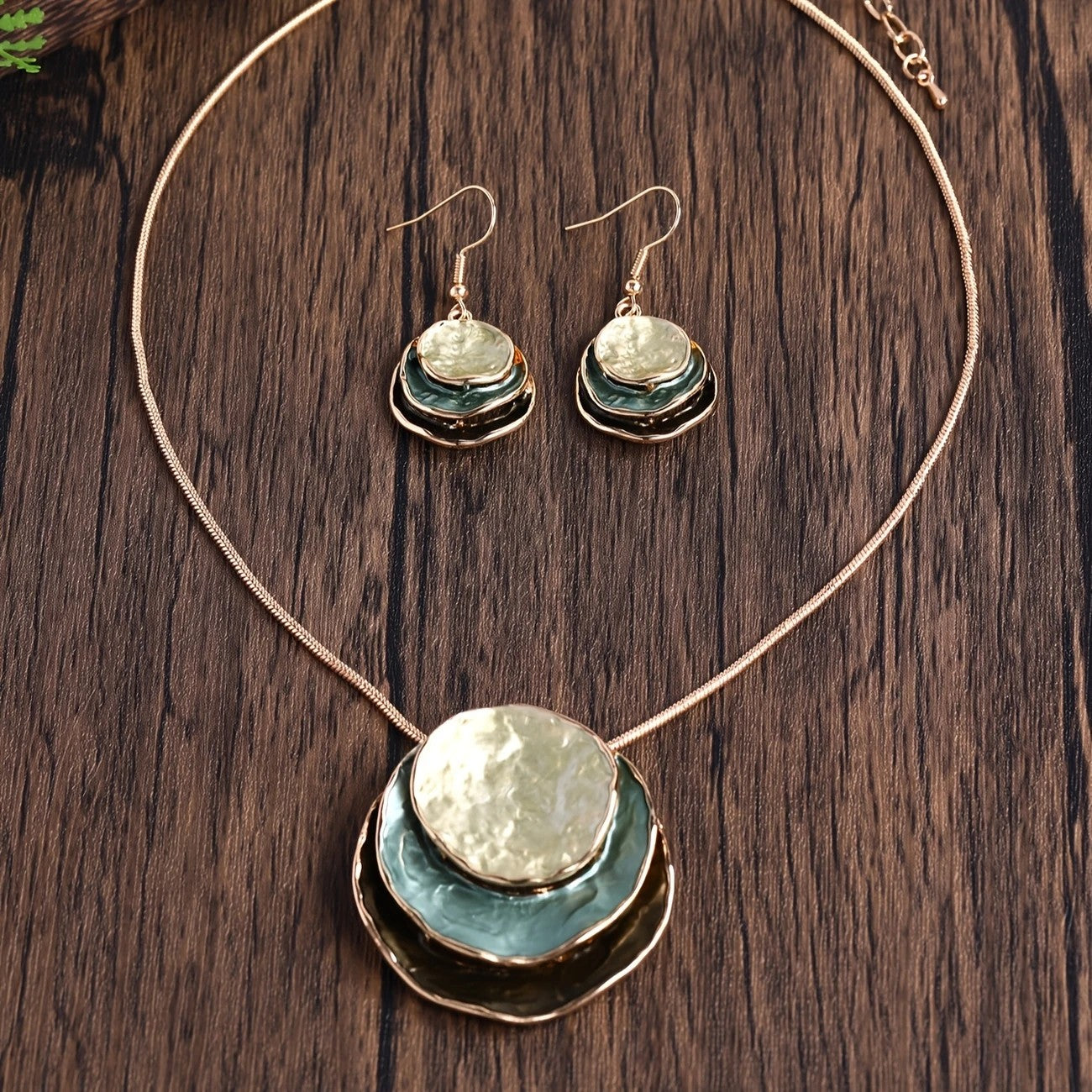 Vintage Boho Jewelry Setl Multilayer Round Pendant Necklace and Earrings